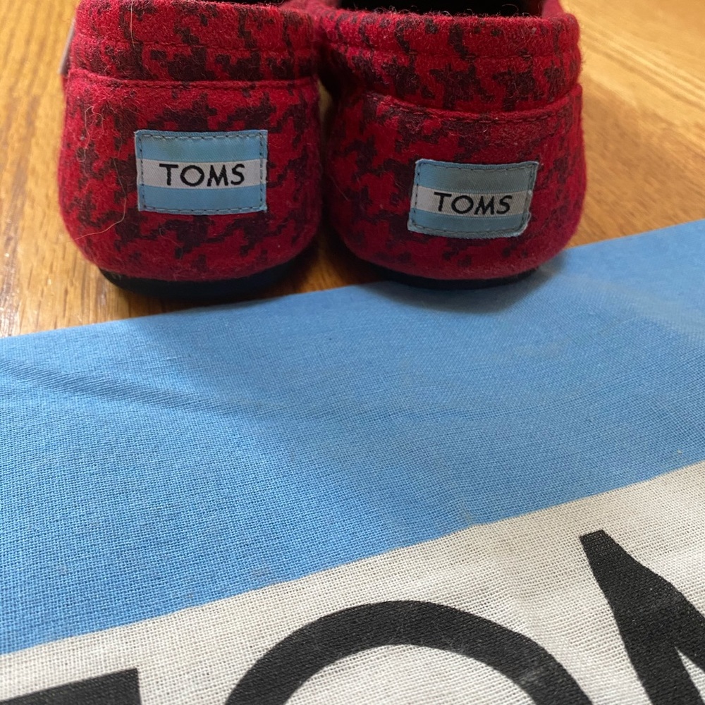 TOMS - Picture 5 of 6